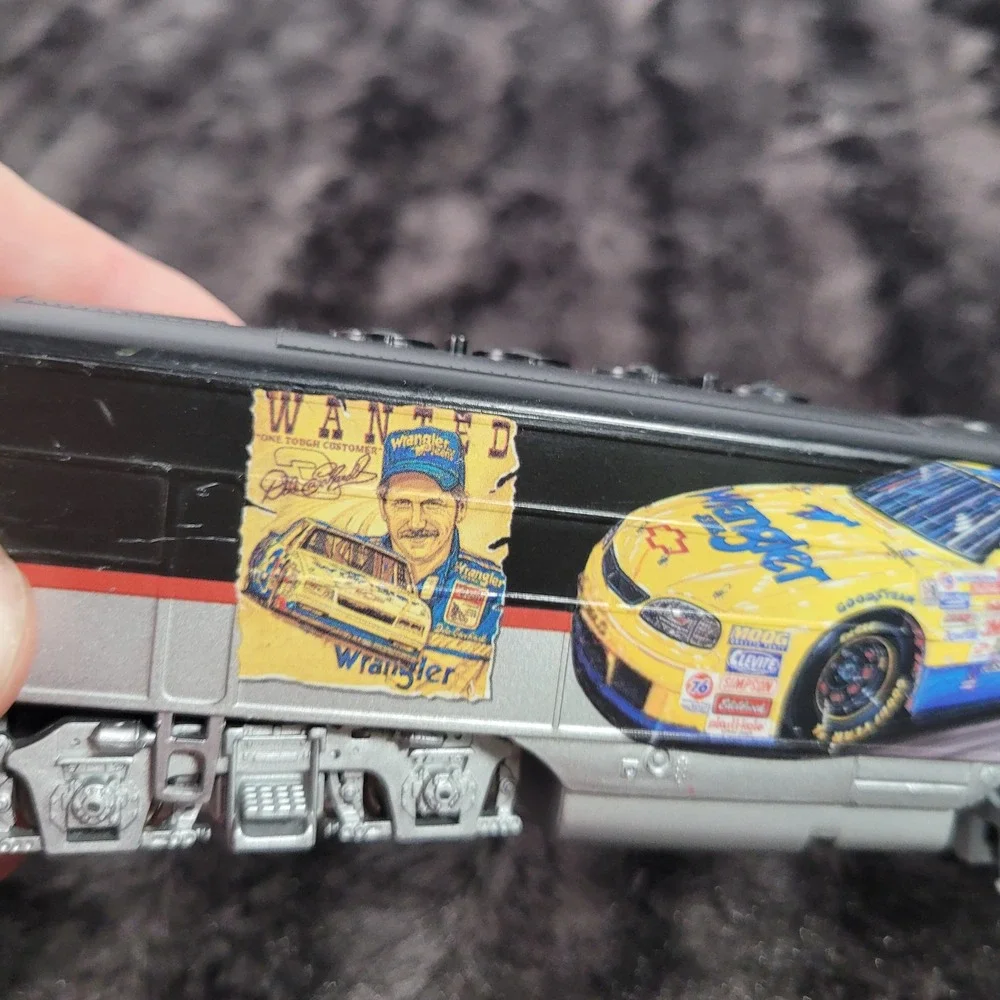 Bachmann Hawthorne Village Dale Earnhardt NASCAR HO Scale Train Engine and Car